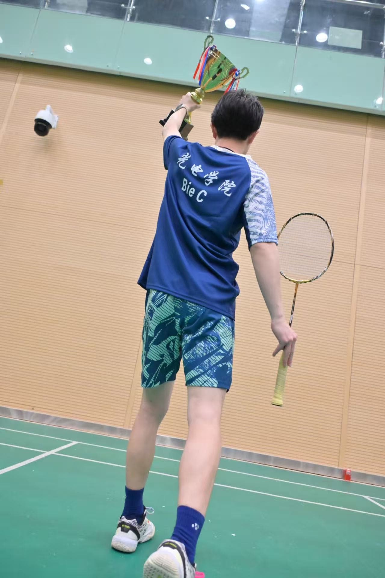 羽毛球校队 · 校队队长